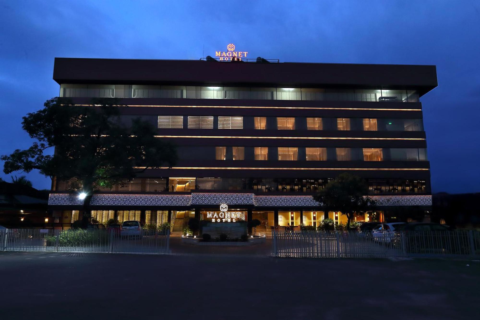 Magnet Hotel カンヌール エクステリア 写真